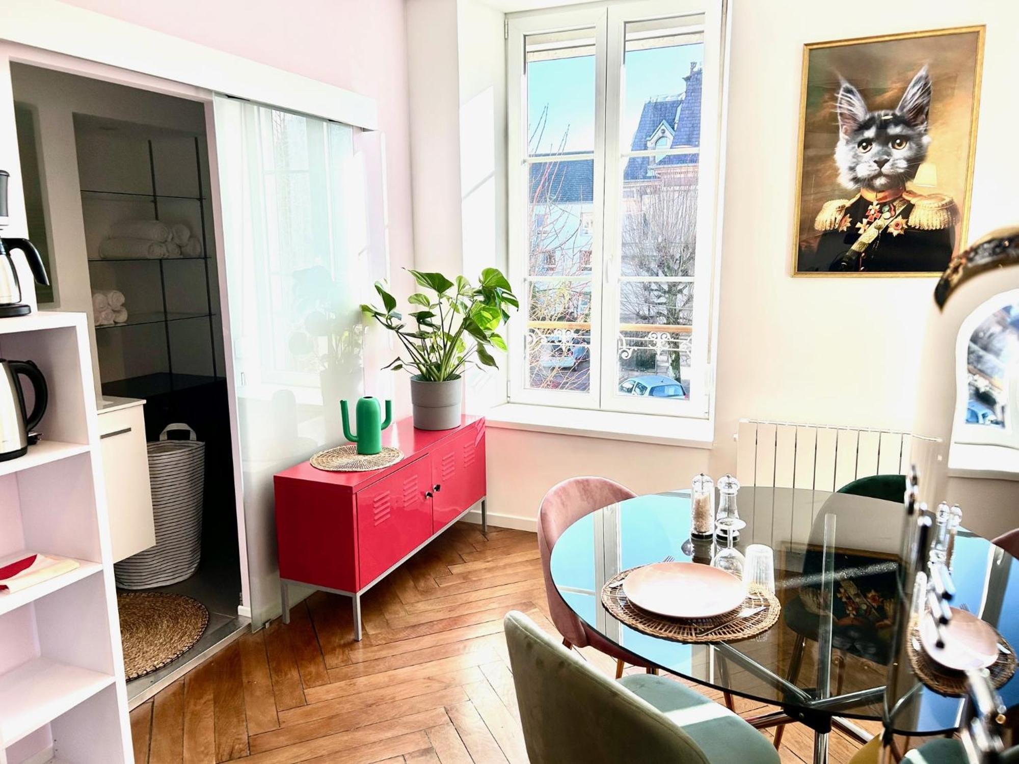 Studio Avenue Ремірмон Екстер'єр фото